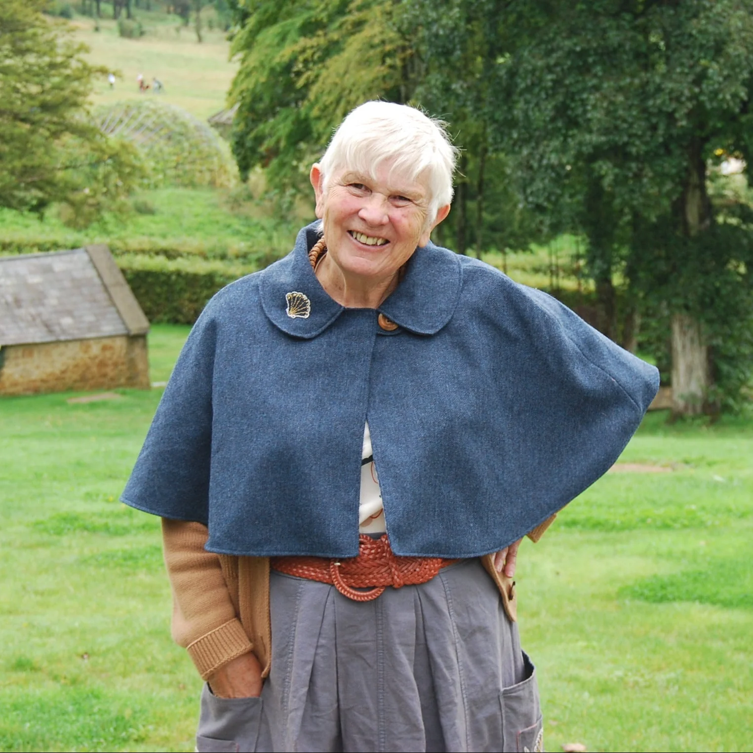 Traveller Cape Sewing Pattern - Adult - Image 3
