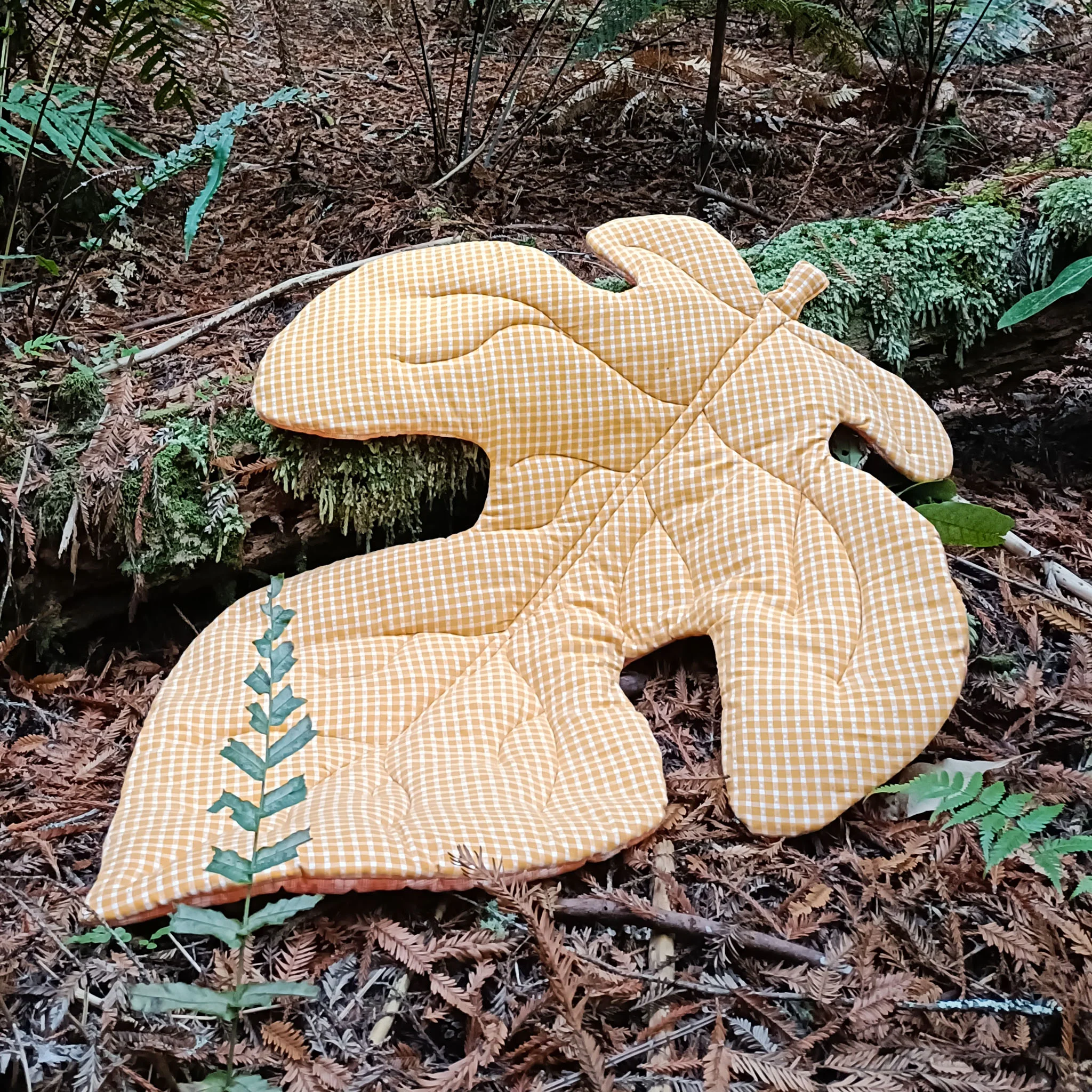 Asian Leaf Blankets Sewing Patterns BUNDLE ~ 5 leaf shapes in all sizes - Image 3