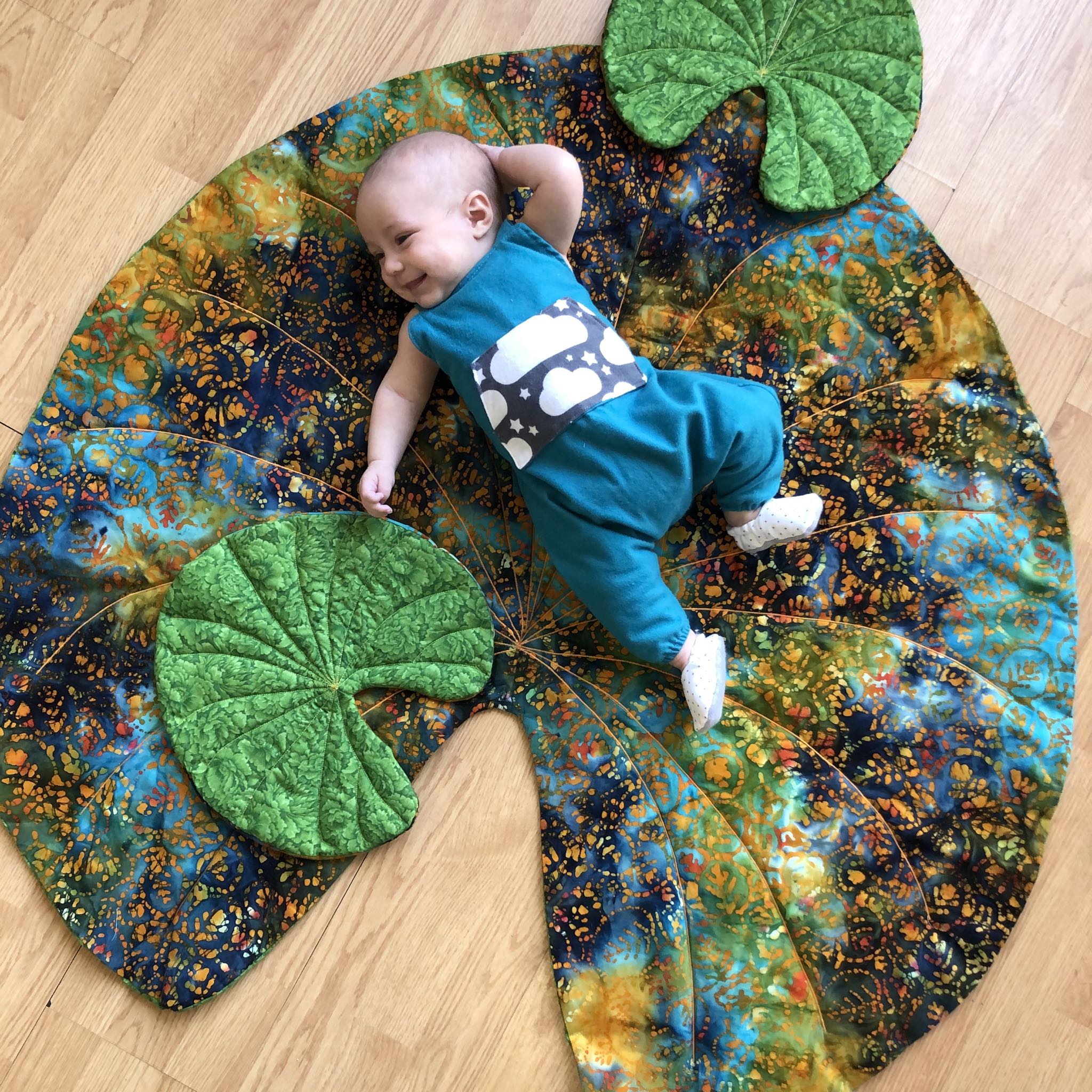Tropical Leaf Blankets Sewing Patterns ~ 6 leaf shapes in larger sizes - Image 10
