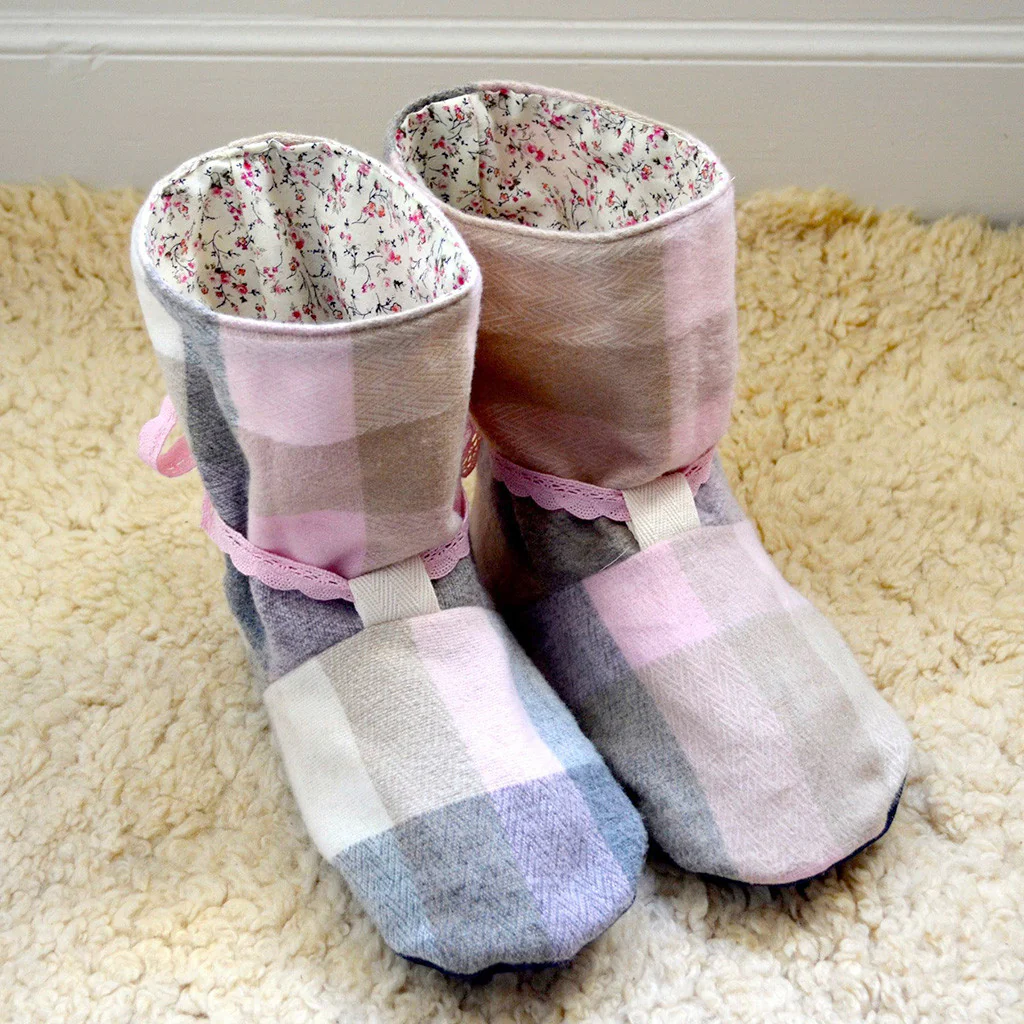 Tie Back Boots Sewing Pattern - Adult - Image 11