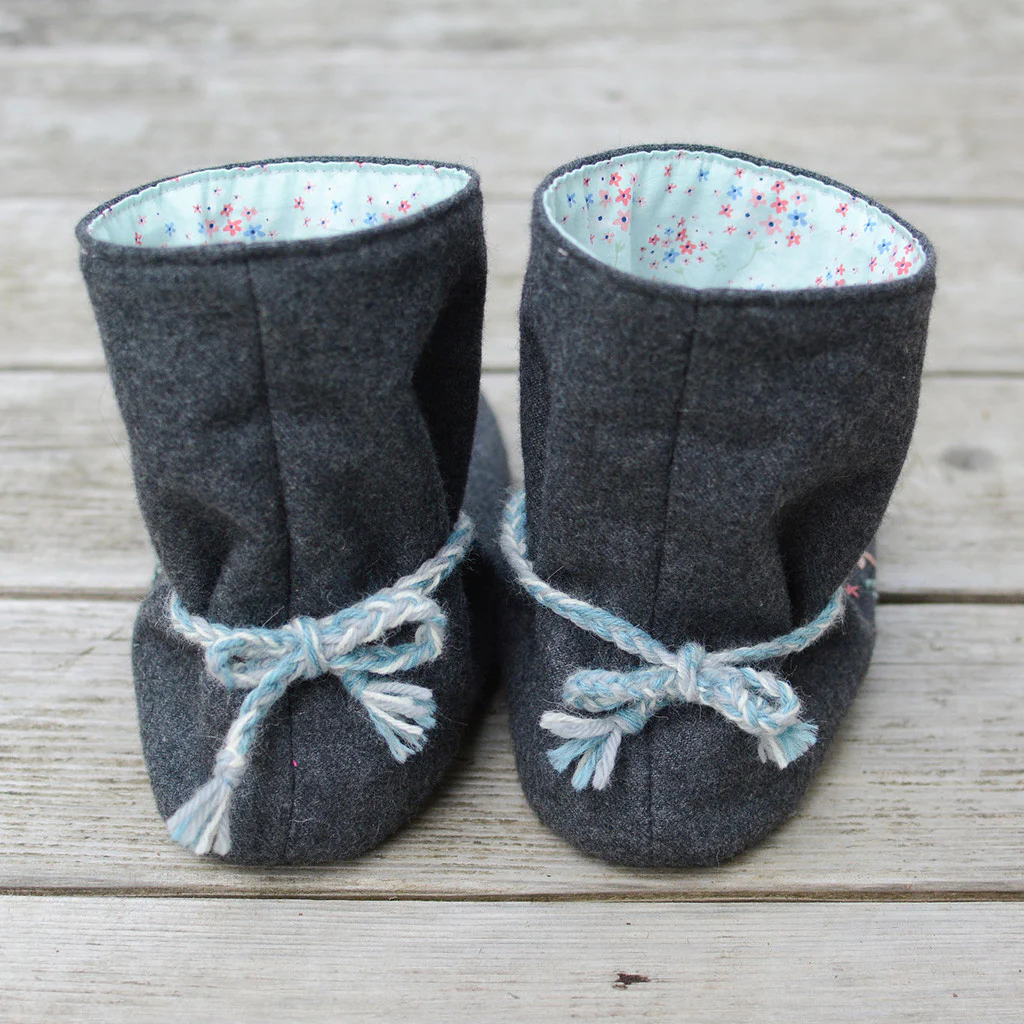 Tie Back Boots Sewing Pattern - Adult - Image 14